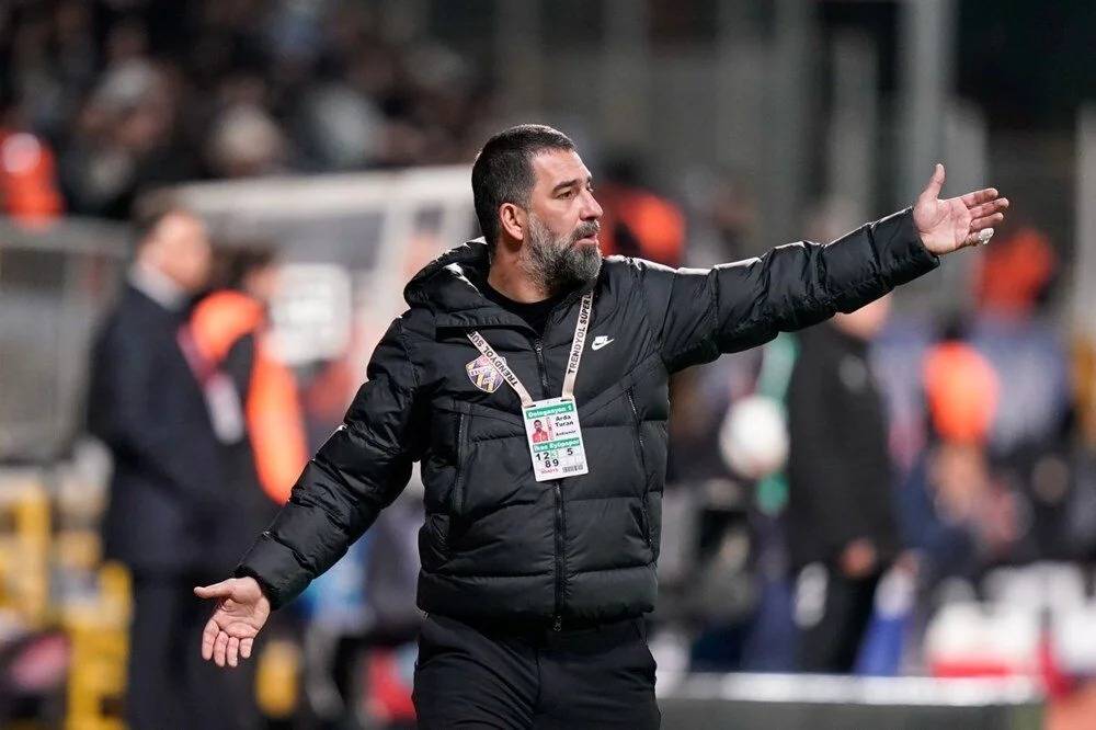 Arda Turan Galatasaray'ı sildi 3